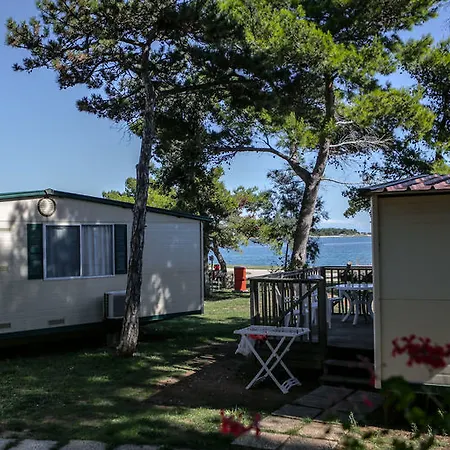 Arena Mobile Homes Hotel